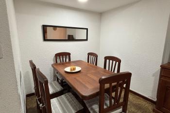 En venta. Departamento de dos ambientes al contrafrente con cochera fija - Mar del Plata